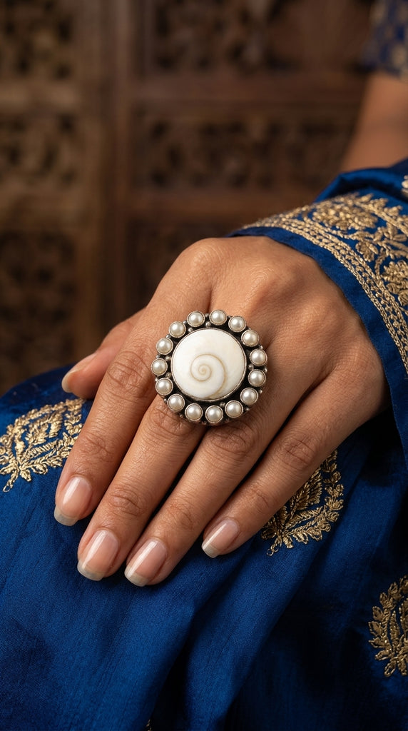 BOHO Pearl Shell Oxidised Silver Ring
