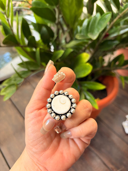BOHO Pearl Shell Oxidised Silver Ring