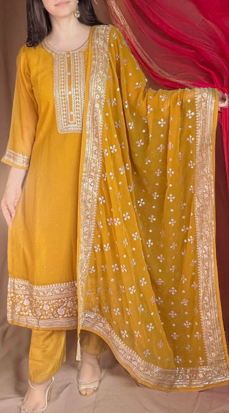 Yellow Light Embroidered Suit - L