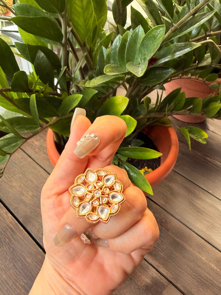 MEERA Traditional Gold Kundan Ring