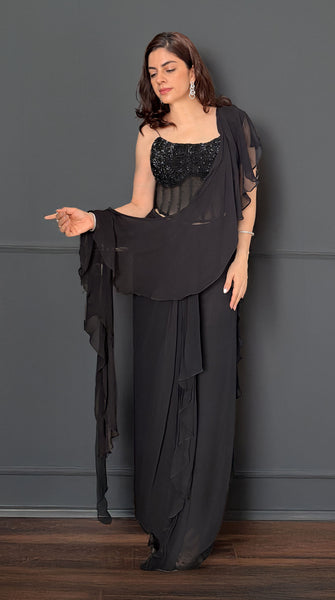 AURA Noir Ruffle Pre-Draped Corset Saree - S-M
