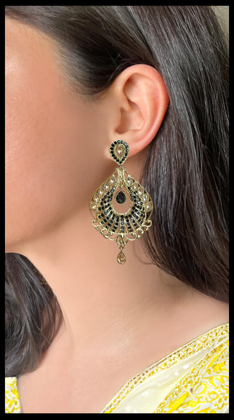 MIRA Antique Black Stone Chandbali Earring