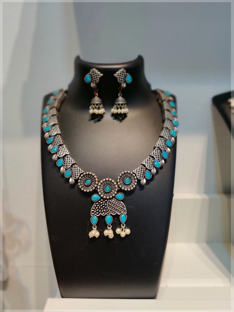 silver_oxidised_necklace