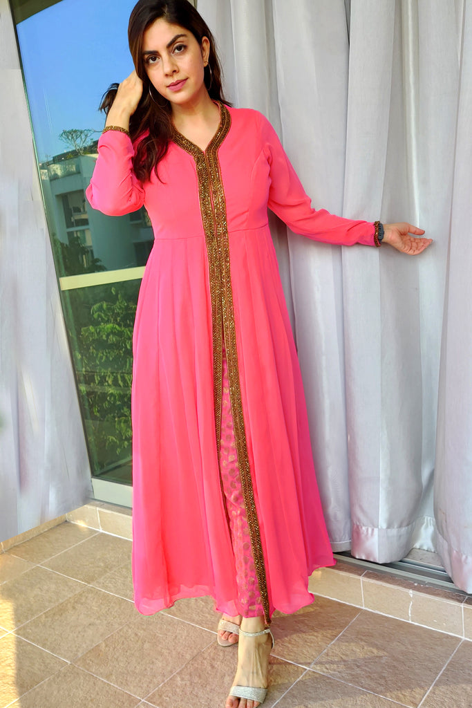 Jack pink top & brocade pants -M